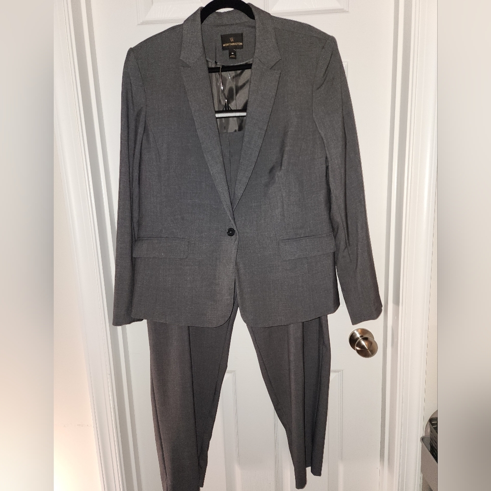 Womens Worthington suit